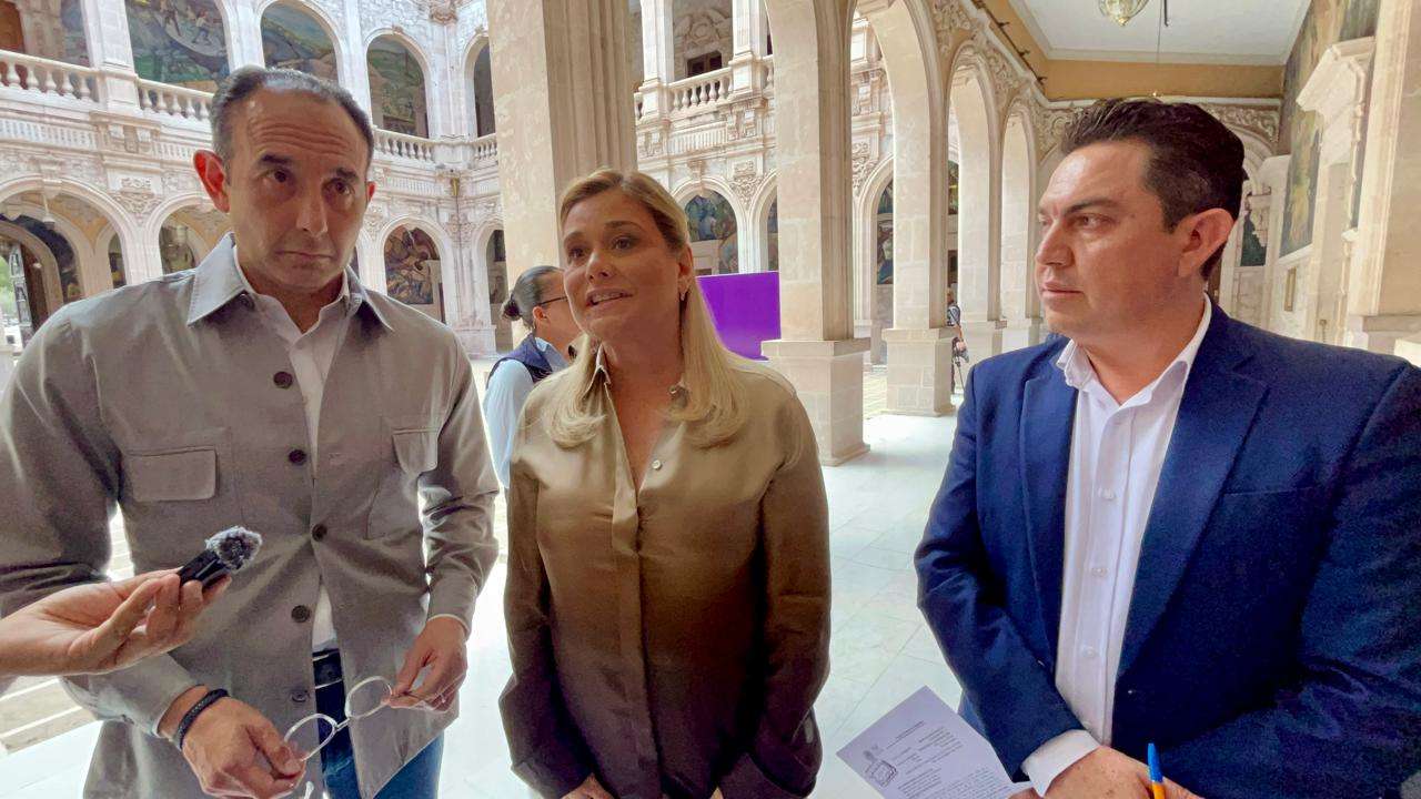 Acusa Maru Campos persecución política de la FGR por citatorio | El Bordo