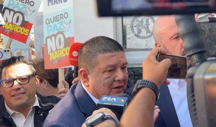 Acude César Jauregui a la FGR en Juárez a declarar por caso agentes de la CIA