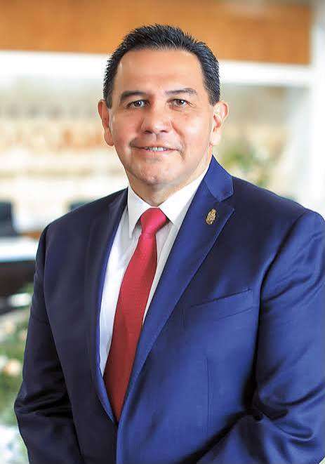 Busca Cruz Pérez Cuellar posicionarse rumbo a la gubernatura 