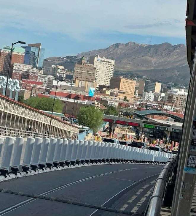 Photo: elbordo.com.mx US-Mexico Border Bridges Clear as Visa Uncertainty Deters Travelers