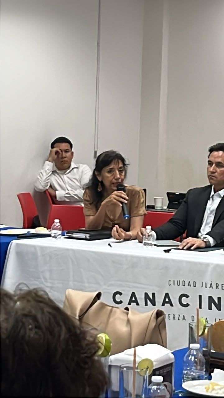 Denuncian que IMSS tiene déficit de especialistas en reunión de Canacintra 