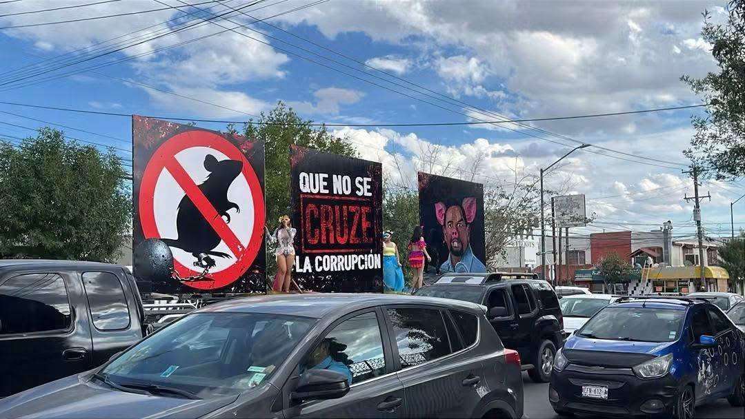 Niega alcalde censura por retiro de mantas contra Morena