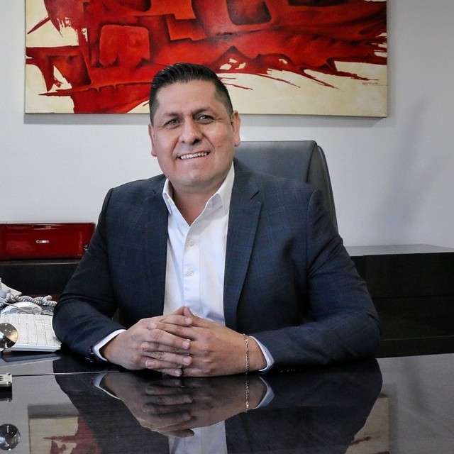 LA MANO