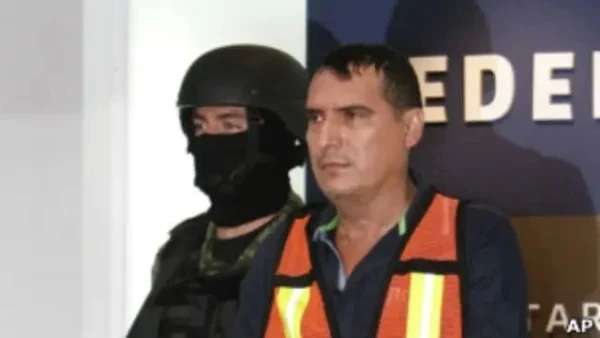 POR LAREDO
